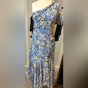 Beautiful One Shoulder dress Astr The Label. Blue and Yellow Special Occasion